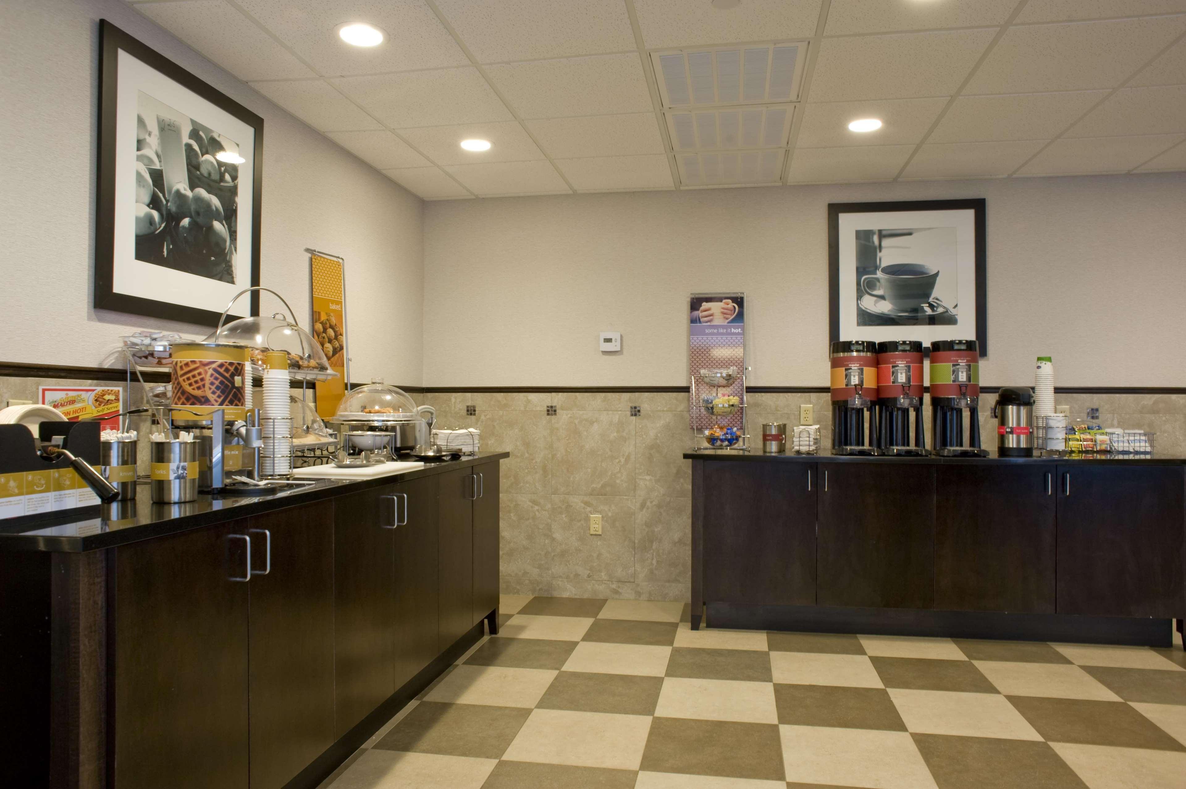 Hampton Inn & Suites Tupelo/Barnes Crossing Экстерьер фото