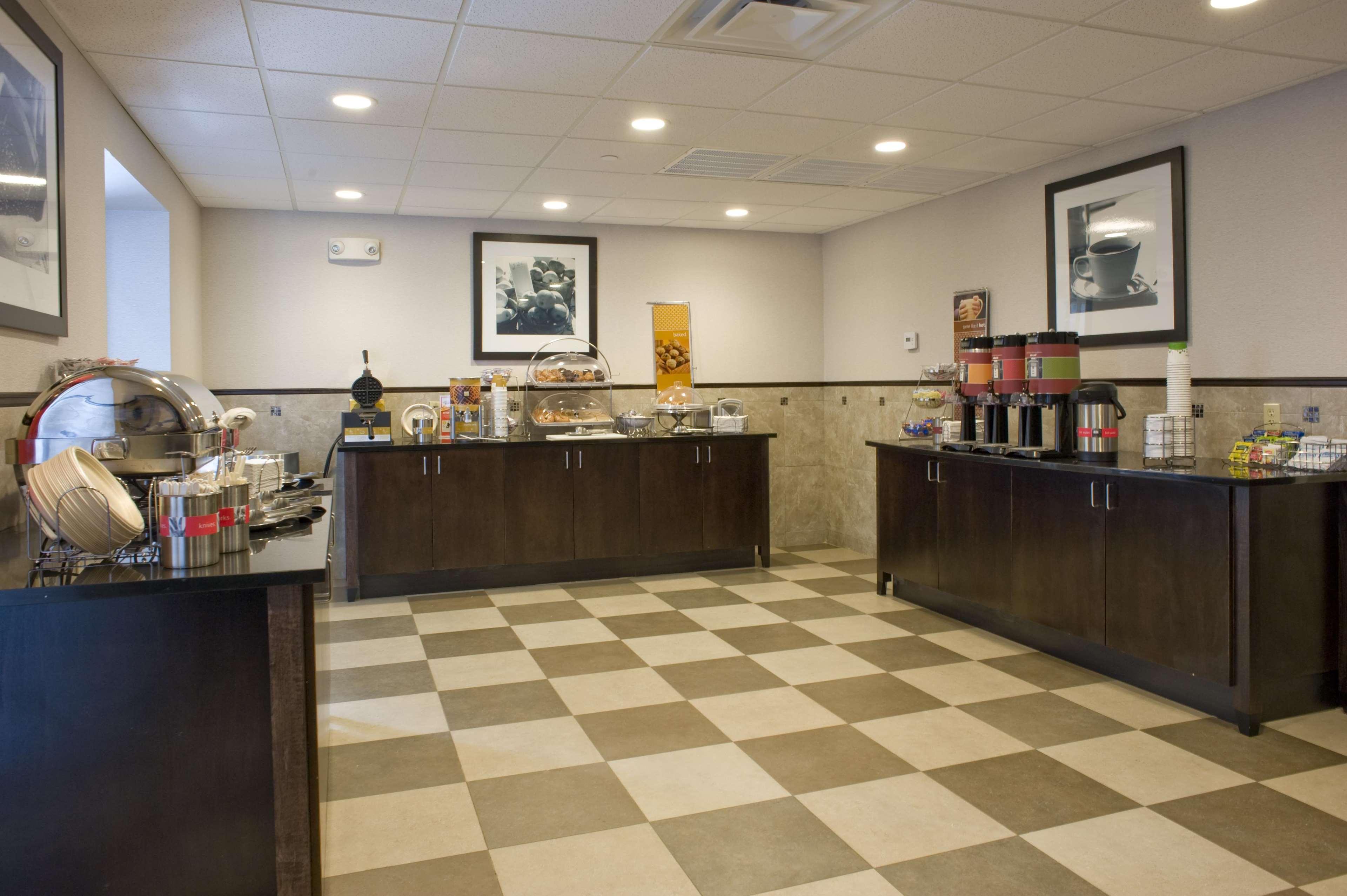 Hampton Inn & Suites Tupelo/Barnes Crossing Экстерьер фото