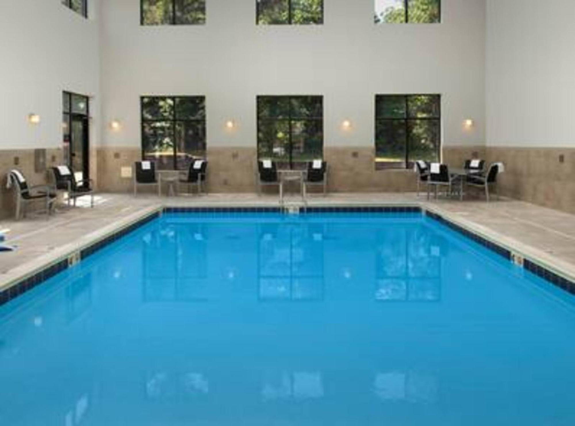 Hampton Inn & Suites Tupelo/Barnes Crossing Экстерьер фото
