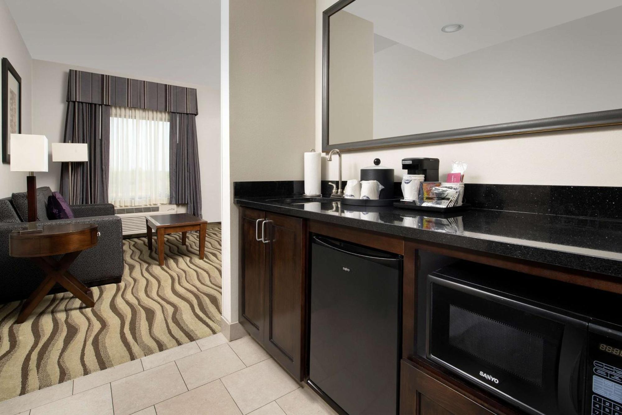 Hampton Inn & Suites Tupelo/Barnes Crossing Экстерьер фото