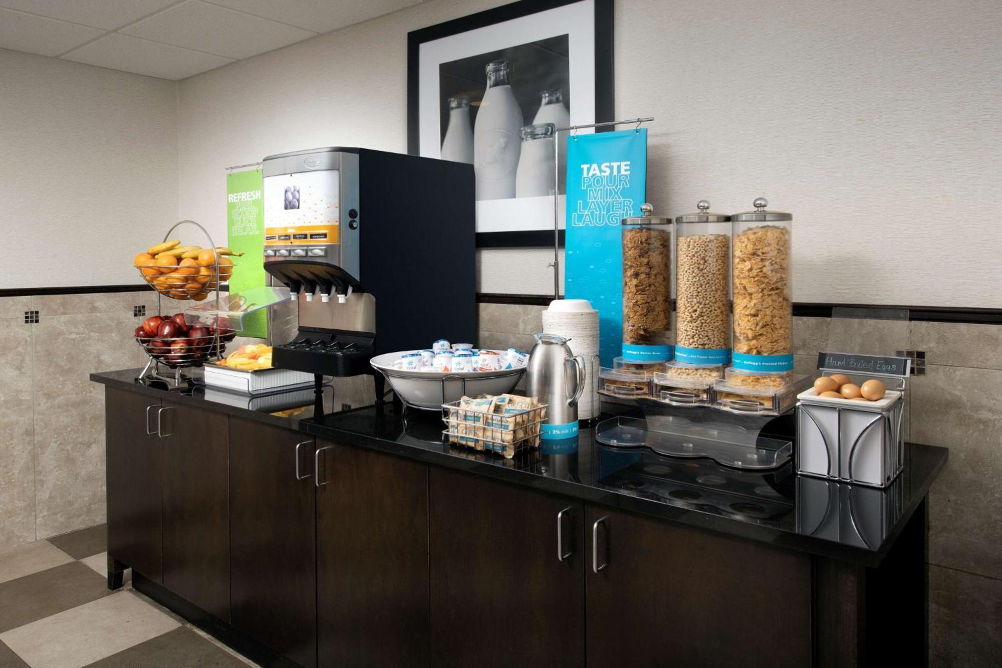 Hampton Inn & Suites Tupelo/Barnes Crossing Экстерьер фото