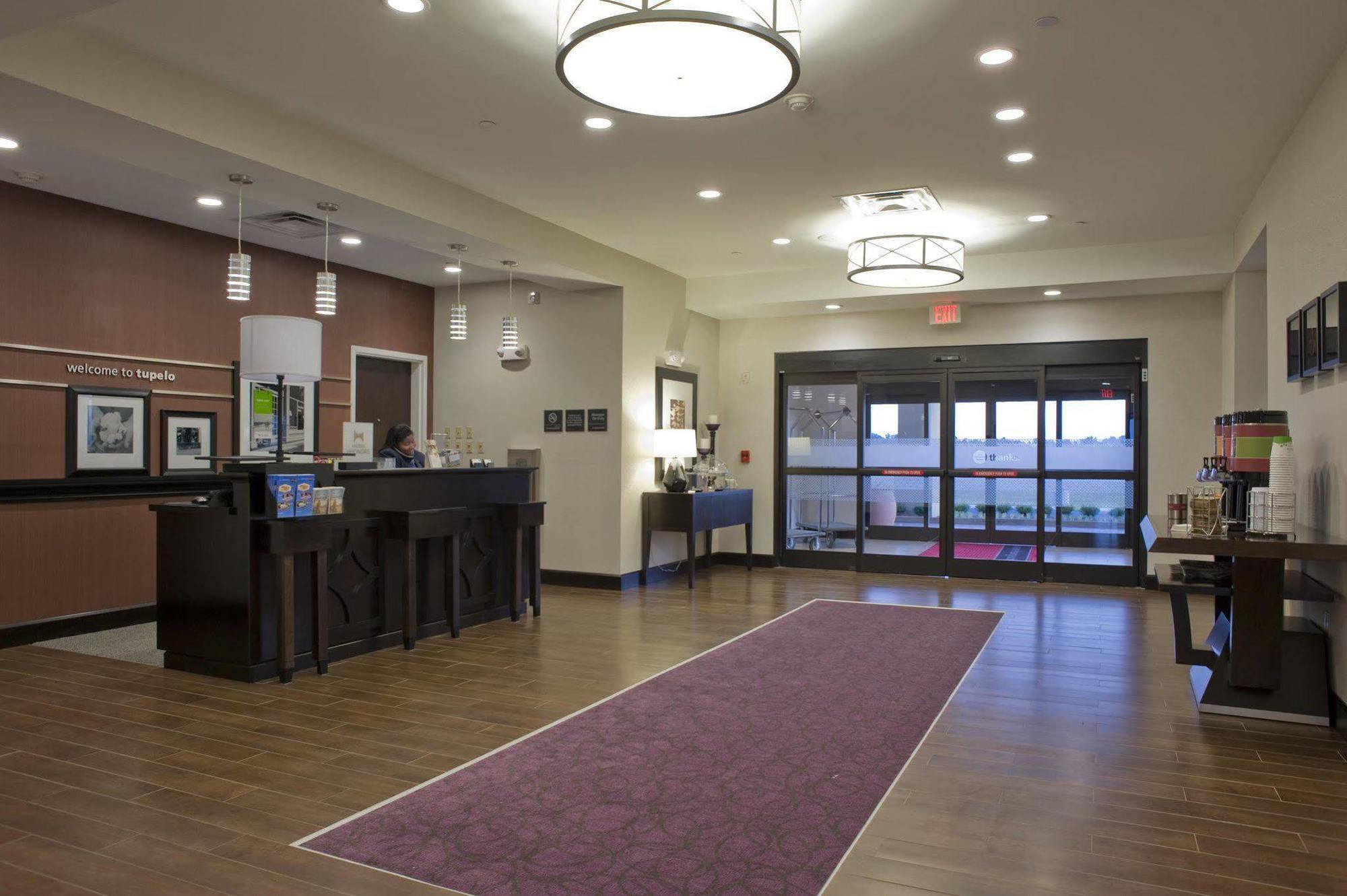 Hampton Inn & Suites Tupelo/Barnes Crossing Экстерьер фото